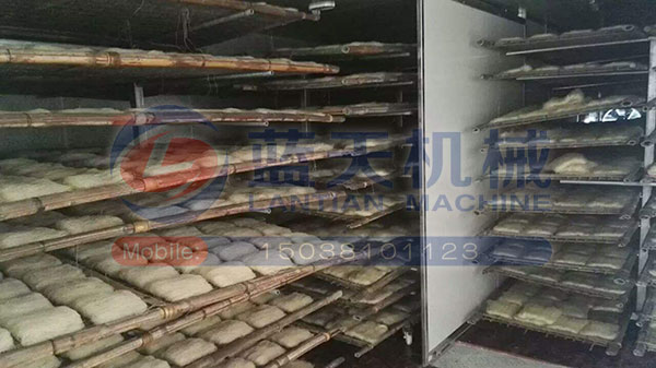 廣西熱泵烘干機(jī)用戶現(xiàn)場(chǎng)