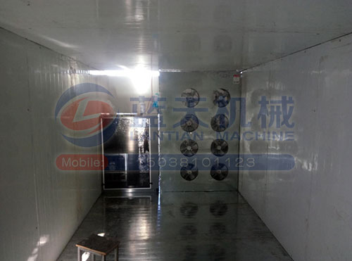 福建熱泵烘干機(jī)安裝現(xiàn)場(chǎng)